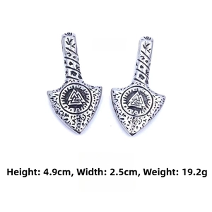 Arrowhead pendant dimensions showing 4.9cm height and 2.5cm width with Valknut symbol