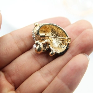 Cute panda brooch with sparkling rhinestones and pearl on gold-plated alloy pin for women