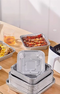 Square disposable aluminum foil containers used for air fryers and baking ovens