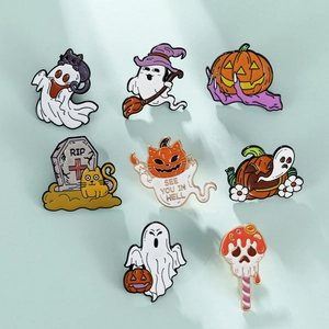 Detailed set of 8 Halloween enamel pins featuring ghosts, pumpkins and spooky characters