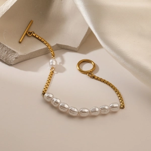 Elegantes 18K vergoldetes Edelstahlarmband mit Barockperlen und modischem OT-Verschluss
