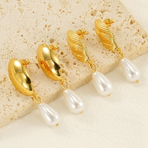 Orecchini Pendenti Con Perla Artificial Vintage A Goccia D'Acqua Per Donna Acciaio Inossidabile Placcato Oro 18K Gioielli Eleganti