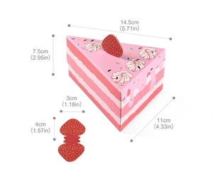 Pink paper cake-shaped gift box dimensions with strawberry tag measurements shown