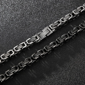 Collier chaîne byzantine vintage de 8 mm en acier titane vieilli avec maillons plats