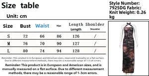 Detaillierte Größentabelle für das rückenfreie Neckholder-Maxikleid in Zentimetern