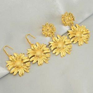Sunflower Drop Earrings For Women 18K Gold Plated Stainless Steel Hammered Texture Vintage Retro Floral Ear Jewelry