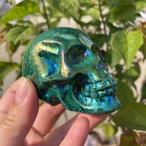 Rainbow Aura Crystal Skull Carving Natural Gemstone Hand Carved Skull Head Figurine For Desk Ornament Healing Stone Decor
