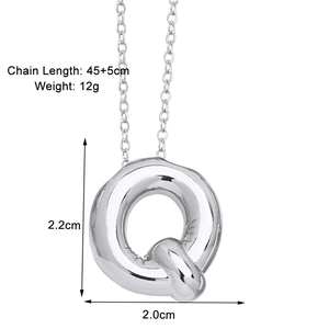 Detailed view of silver letter Q pendant with dimensions 2.2x2.0cm and 45+5cm chain