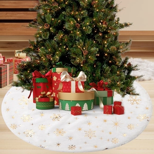 Jupe de sapin de Noël en peluche blanche avec flocons dorés et décorations de fête