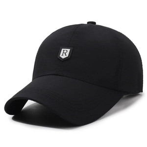 Quick-dry breathable black sports baseball cap with silver R shield logo for sun protection