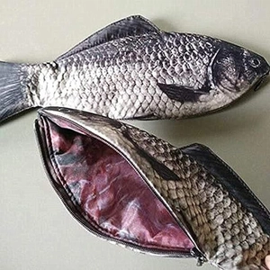 Realistic fish-shaped pencil case with high-definition scales and red inner fish meat lining