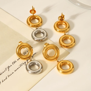 Détails de boucles d'oreilles créoles entrelacées en acier inoxydable doré 18 carats