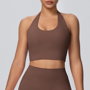 Set yoga marrone caffè con reggiseno sportivo allacciato al collo e legging