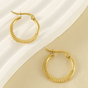 Chic 18K gold plated titanium steel hoop earrings with elegant vertical textured grooves