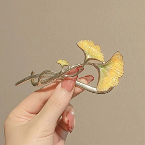 Eleganter goldener Ginkgo-Haarclip mit warmem Farbverlauf für Damen-Haarschmuck