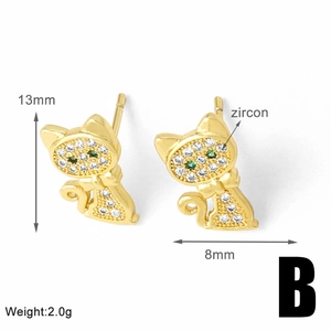 Detailed measurement showing cat earring dimensions 13mm by 8mm with zircon weight 2.0g