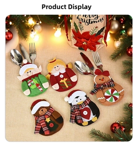 5-piece felt Christmas cutlery holders with gnome and gingerbread icons in drawstring bag