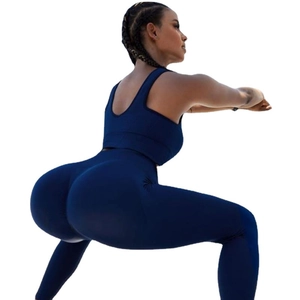 Set yoga senza cuciture blu navy con leggings a vita alta e reggiseno sportivo