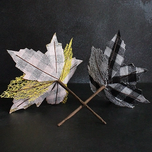Artificial Christmas maple leaf set with black white plaid and pink gold mesh designs