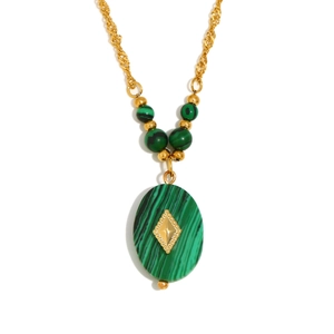 Gold 18K plated stainless steel necklace with green malachite oval star pendant