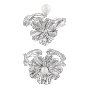 Elegant set of two S925 silver flower rings with pearls and adjustable open design
