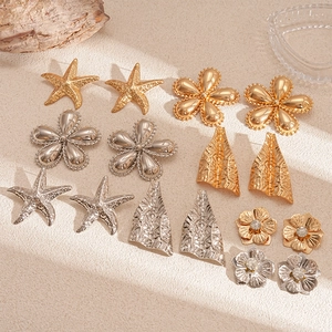 Boucles D'oreilles Étoile De Mer Fleur Froissée Métallique Puces Géométriques Irrégulières Avec Tige En Argent 925 Femmes