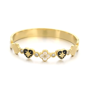 Vintage 18K gold plated stainless steel clover heart bracelet with black and white enamel