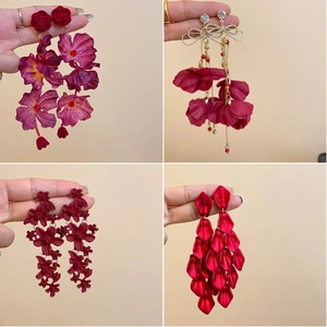 Red Flower Rose Petal Tassel Dangle Earrings With Silver Earring Post Alloy Fabric Resin Zircon Artificial Pearl Elegant Vintage