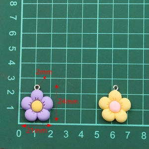 21x24mm resin flower charms for DIY jewelry making with dimensions and hole size detail