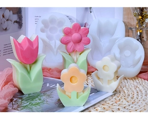 Detalle del molde de silicona de tulipán con velas de flores en tonos macarrón