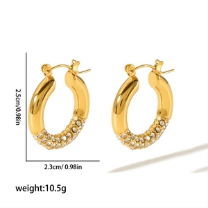 Close-up of 18K gold-plated C-shaped hoop earrings with crystal pavé and dimensions