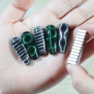 Strong magnetic nail art tool set with rectangular magnets for cat eye effects