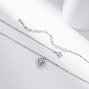 Detail showing S925 sterling silver stamp on the adjustable clasp of the flower necklace