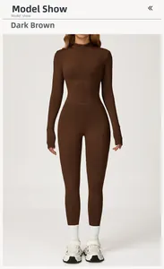 Combinaison de sport marron foncé à manches longues avec col montant et zip frontal