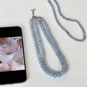 Collier en pierres naturelles aigue-marine avec chaînes superposées et fermoir ajustable
