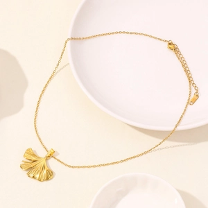 18K gold plated stainless steel ginkgo leaf pendant necklace for women in INS style