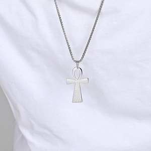 Collier croix Ankh en acier inoxydable argenté poli avec chaîne box pour hommes et femmes