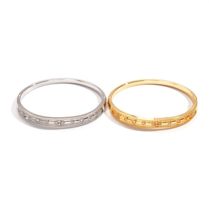 18k gold plated bangle with flower镂空 and zircon crystals in gold and silver finish