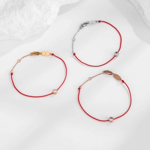 Bracelet cordon rouge minimaliste avec zircon rond en finitions or, argent et or rose