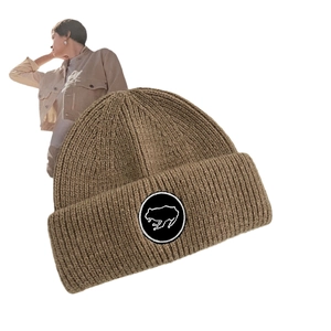 Bonnet en laine marron avec broderie grenouille et doublure épaisse en poils de lapin