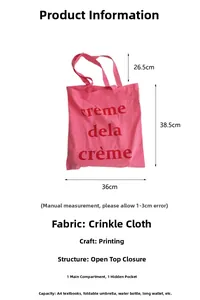Detailansicht der pinkfarbenen Tragetasche aus Knitterstoff mit Innenfachstruktur
