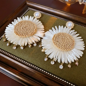 Summer daisy drop earrings with raffia centers, white fabric petals and pearl studs