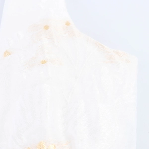 Elegante abito estivo bianco con ricami floreali dorati e vita alta