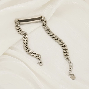 Men's silver Cuban link bracelet with black curved engraving plate in titanium steel