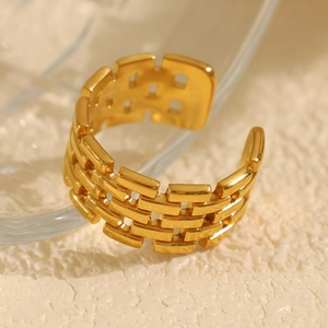 Fashion Titanium Steel Woven Band Ring Gold Plated Geometric Non-Adjustable Link Chain Finger Ring For Women Daily Jewelry Gift