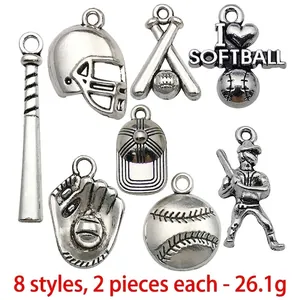 Set di 8 ciondoli da baseball in lega d'argento con mazze guanti e caschi sportivi