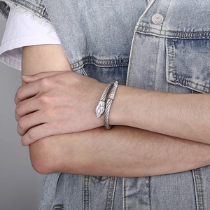 Silver twisted cable wire bracelet for men with detailed snake head open design