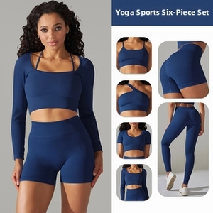 Détails de l'ensemble de yoga six pièces bleu foncé montrant le tissu haute élasticité