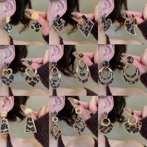 Vintage leopard print gold earrings set in diverse geometric shapes for autumn style