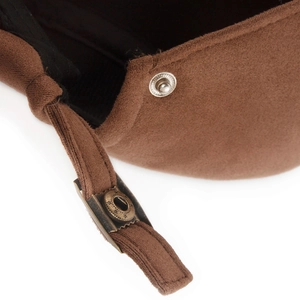 Casquette plate en daim marron avec boucle latérale ajustable et étoile en métal rétro